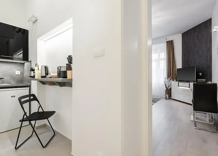 Dorsett Heights Apartment